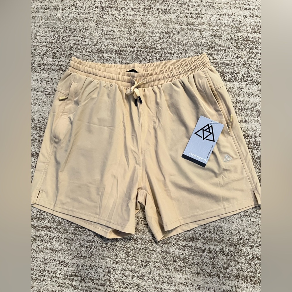 NWT/ HAIMONT Women’s Beige Athletic Shorts, Size L